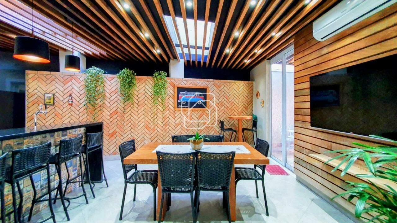 Casa de Condomínio à venda em Itu - SP - Parque do Varvito: Área Gourmet