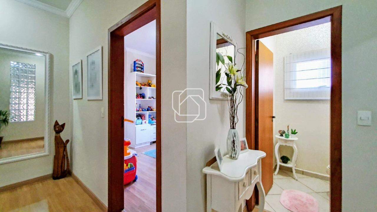 Casa de Condomínio à venda em Itu - SP - Parque do Varvito: Banheiro