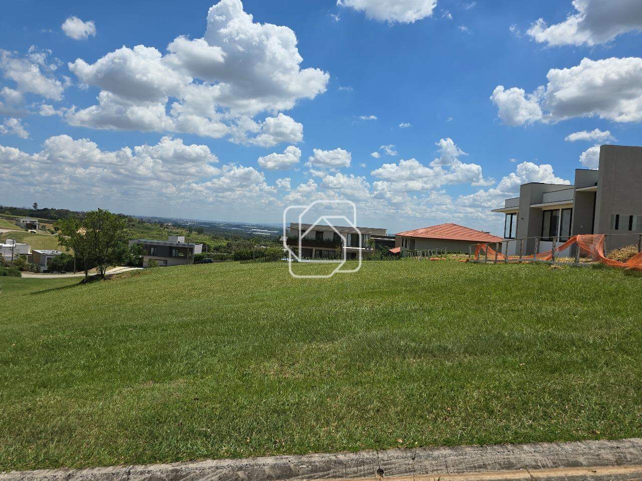 Terreno à venda em Itu - SP - Condomínio Fazenda Kurumin: 