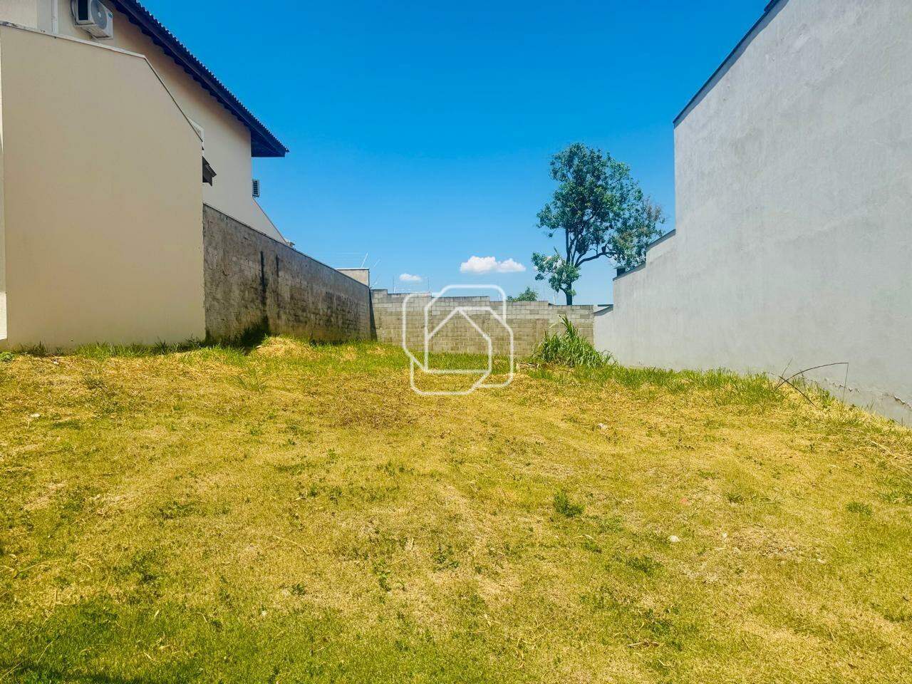 Terreno à venda em Itu - SP - Parque do Varvito: Fachada