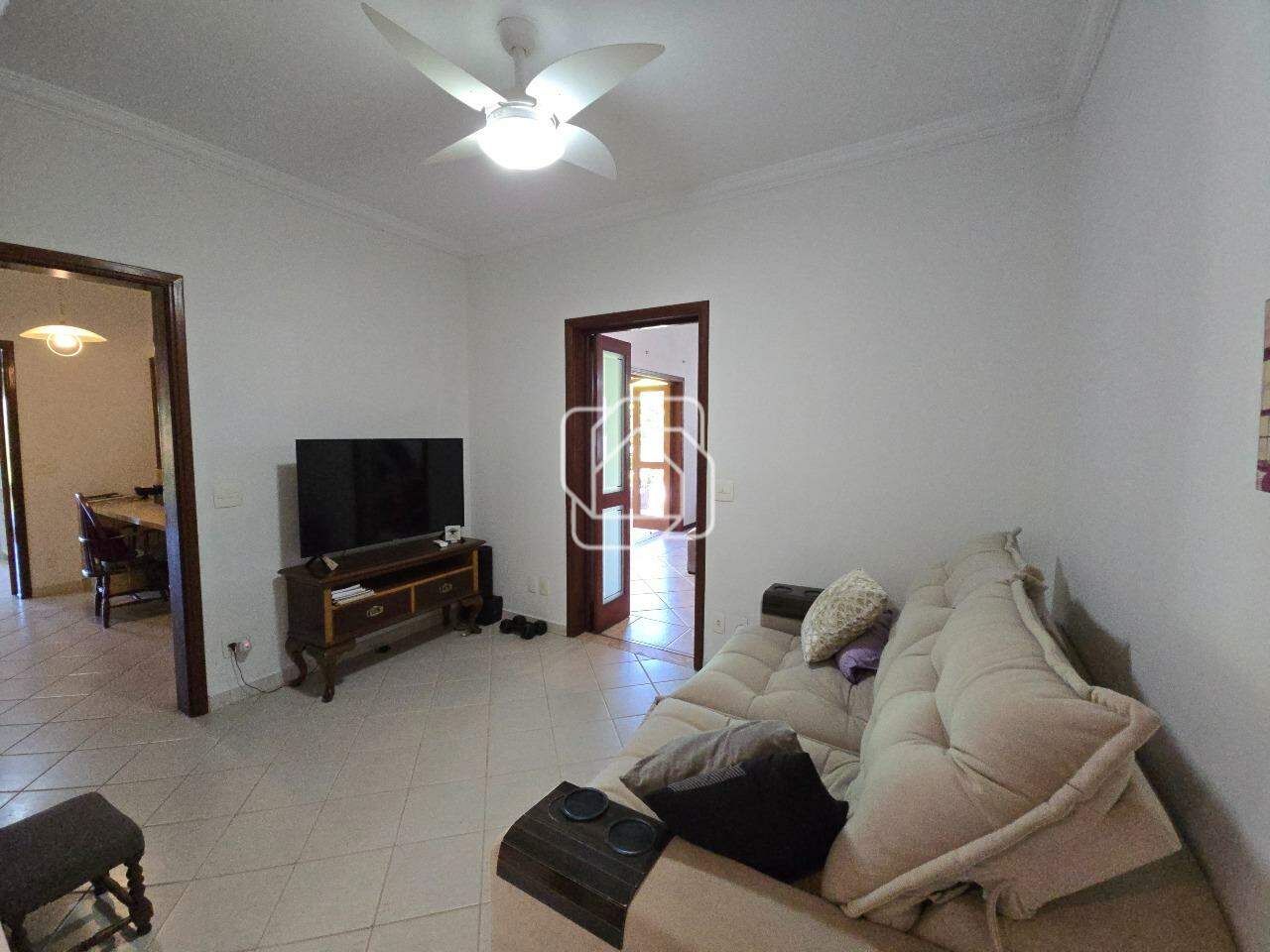 Casa de Condomínio à venda em Itu - SP - Condomínio Campos de Santo Antônio: Sala de TV