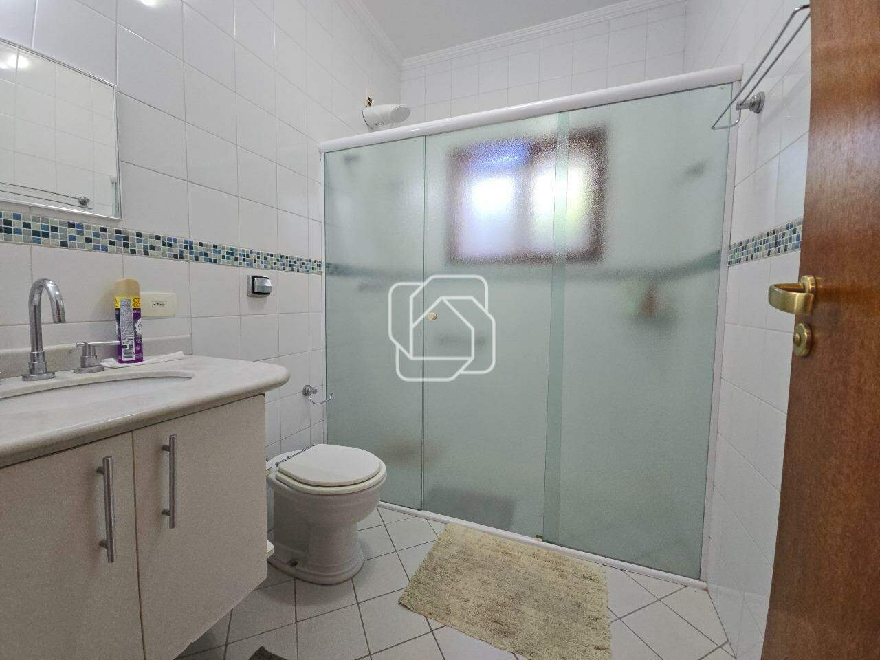Casa de Condomínio à venda em Itu - SP - Condomínio Campos de Santo Antônio: Banheiro suíte