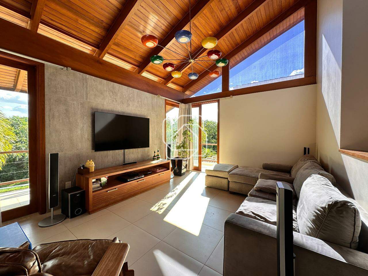 Casa de Condomínio à venda em Indaiatuba - SP - Jardim Vila Paradiso: Sala de TV