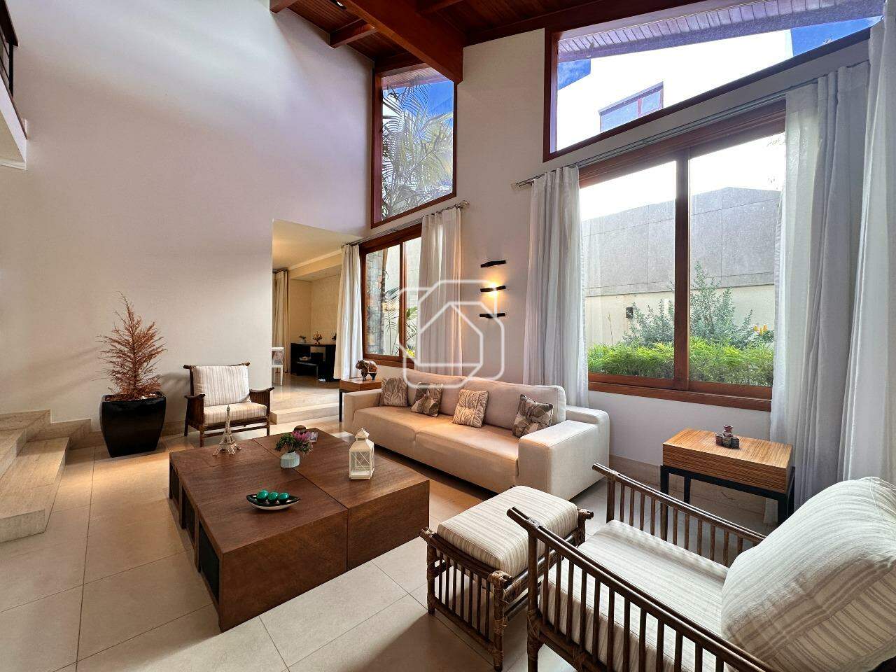 Casa de Condomínio à venda em Indaiatuba - SP - Jardim Vila Paradiso: Sala de estar