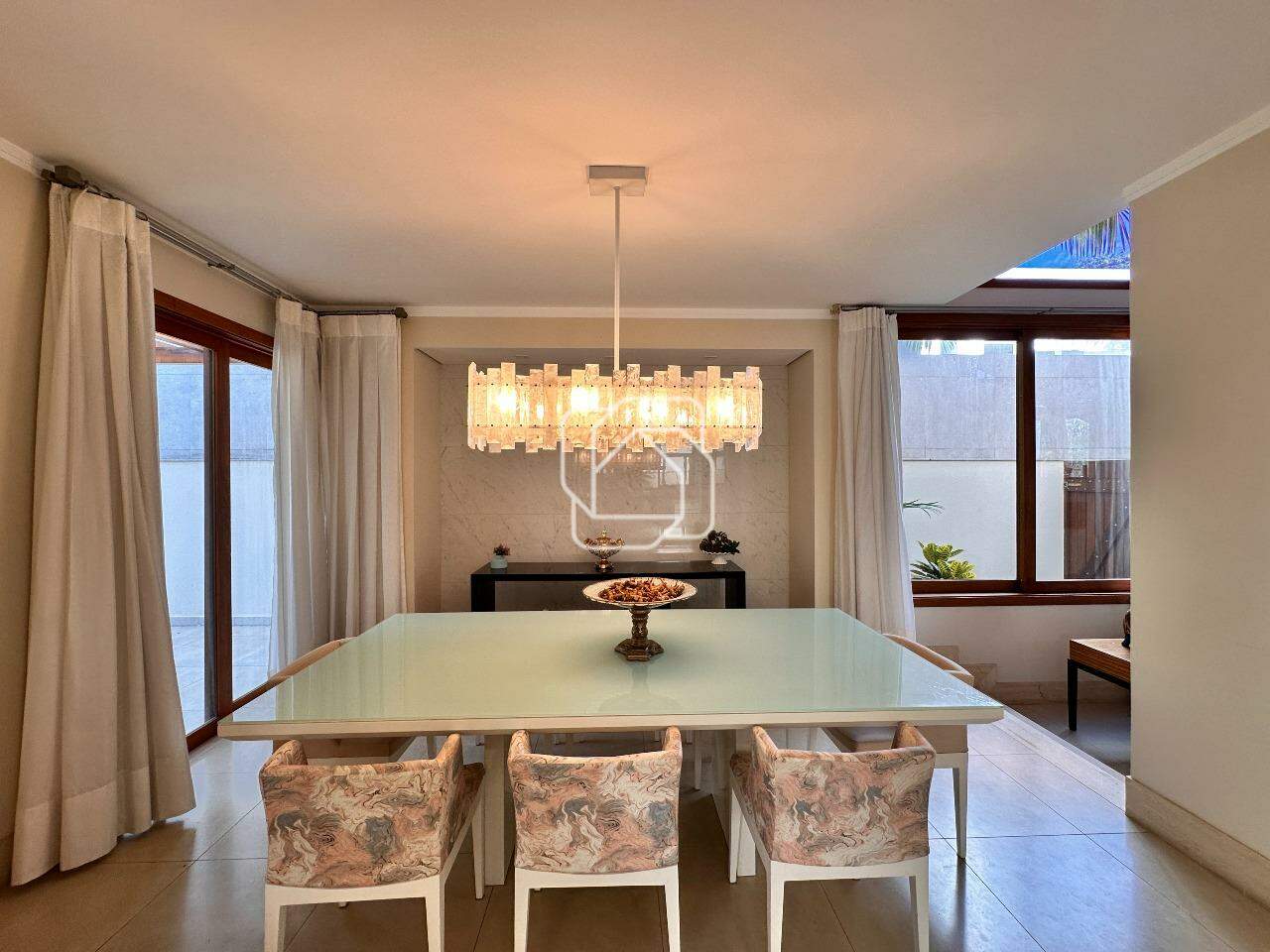 Casa de Condomínio à venda em Indaiatuba - SP - Jardim Vila Paradiso: Sala de jantar