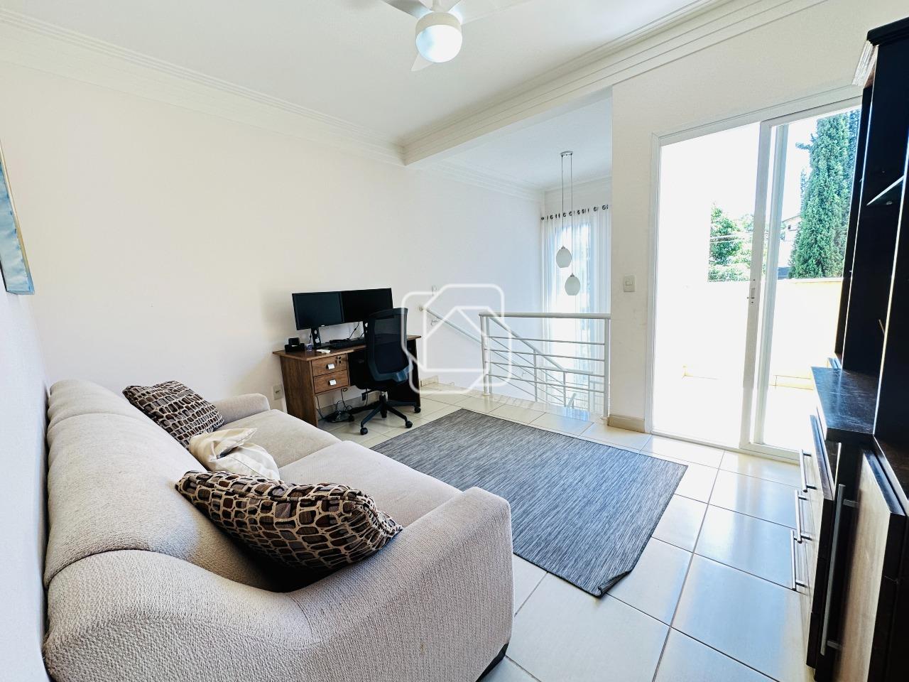 Casa de Condomínio à venda em Itu - SP - Condomínio Parque do Varvito: Sala de TV