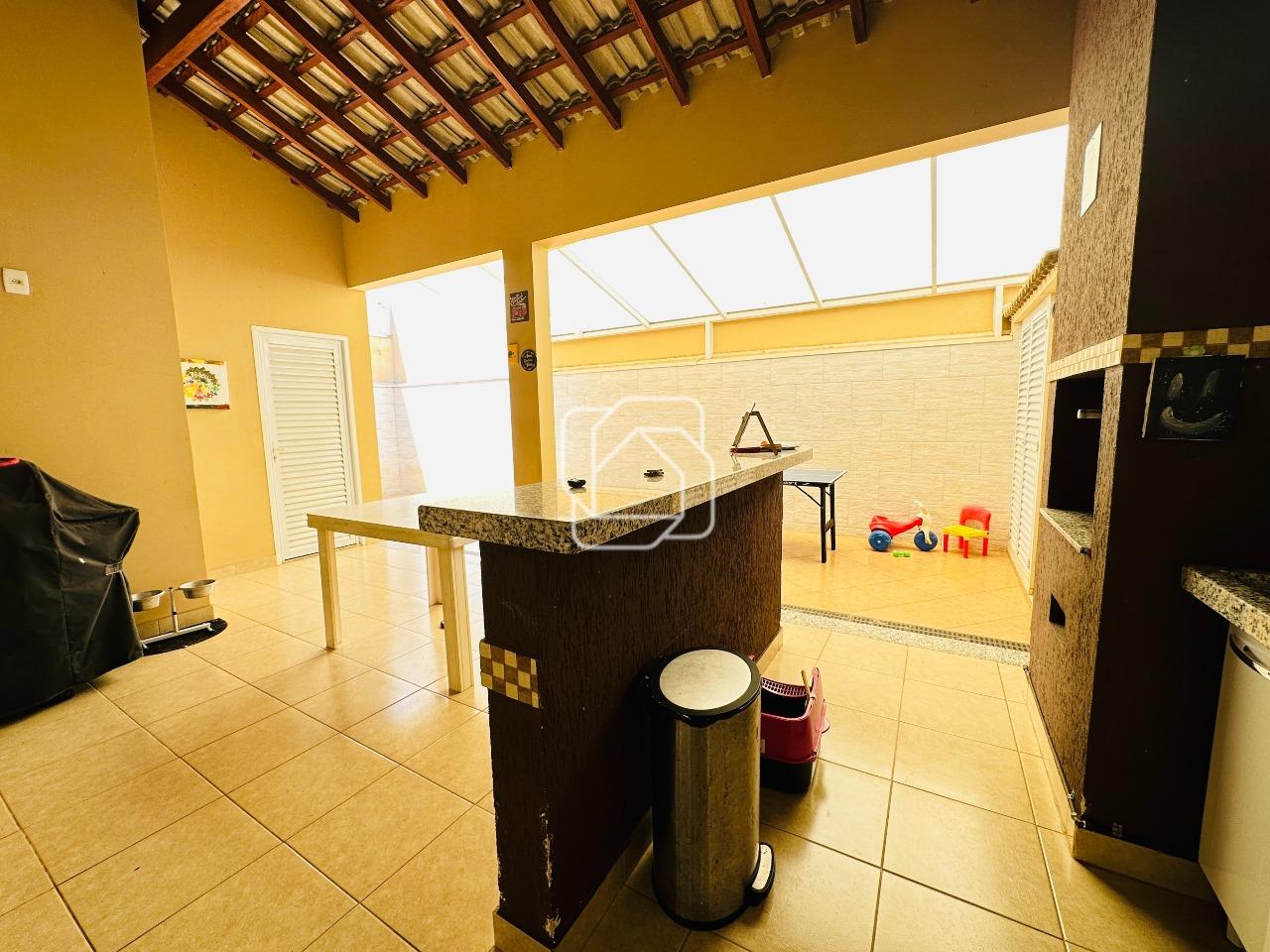 Casa de Condomínio à venda em Itu - SP - Condomínio Parque do Varvito: Área externa