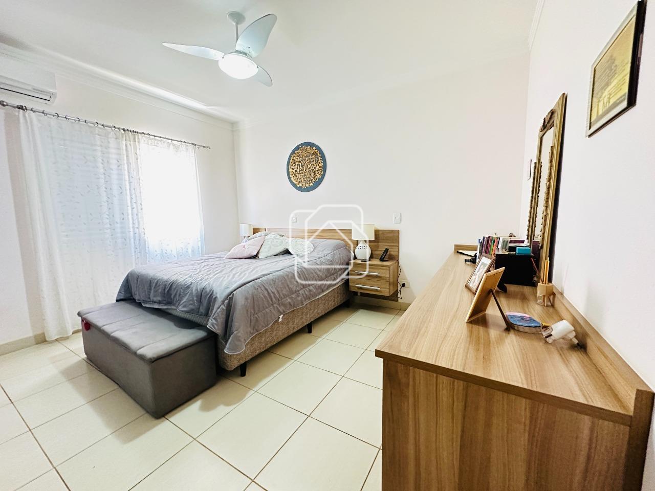 Casa de Condomínio à venda em Itu - SP - Condomínio Parque do Varvito: Suíte