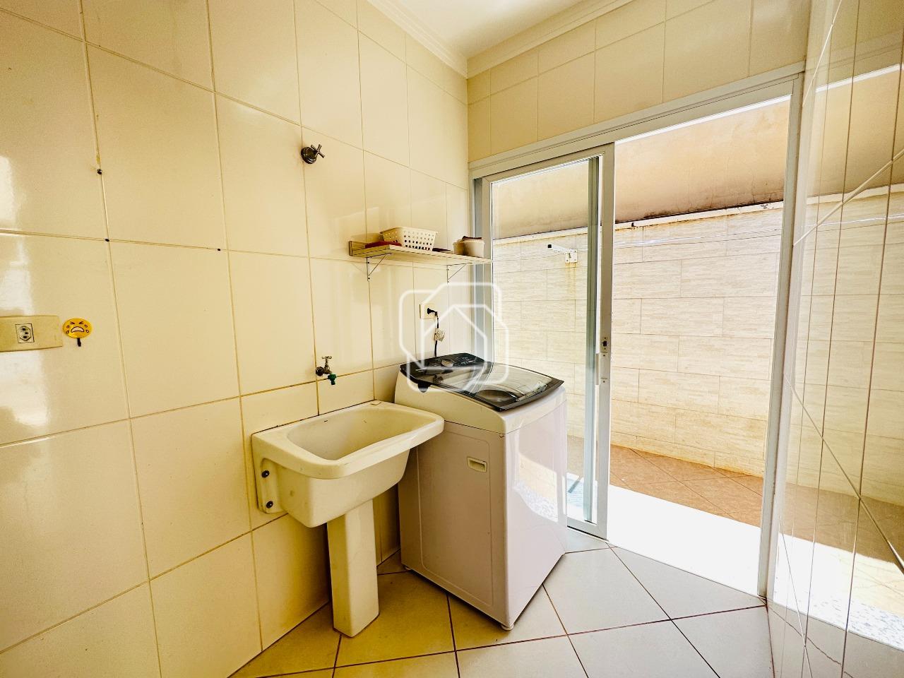 Casa de Condomínio à venda em Itu - SP - Condomínio Parque do Varvito: Lavanderia