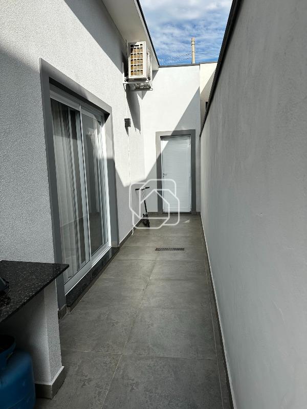 Casa de Condomínio à venda em Itu - SP - Residencial Saint Paul: corredor lateral