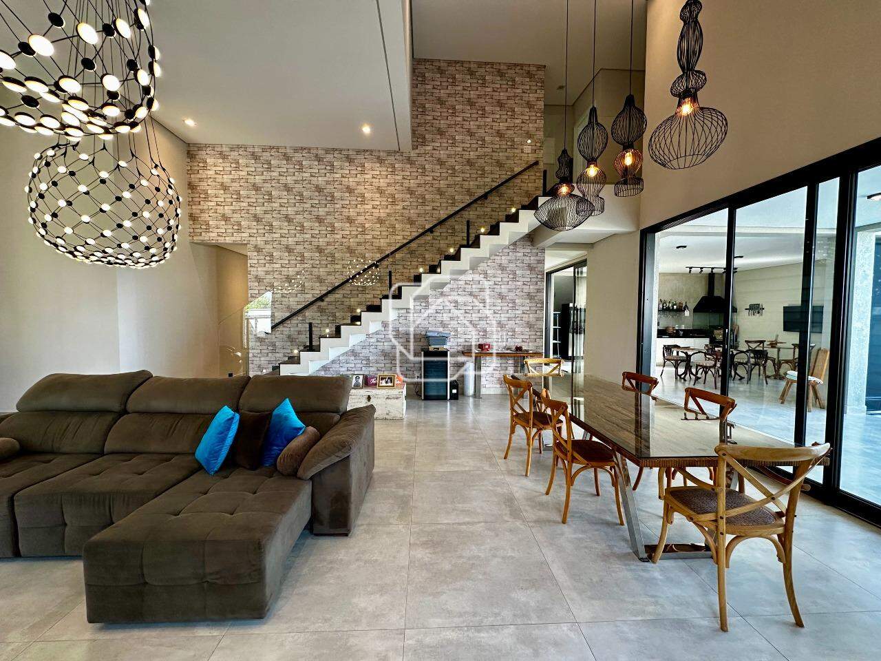Casa de Condomínio à venda em Itu - SP - Condomínio Villas do Golfe: Ambientes integrados