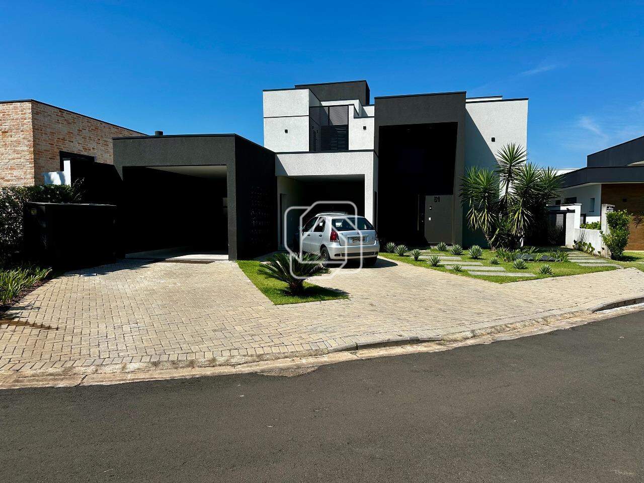 Casa de Condomínio à venda em Itu - SP - Condomínio Villas do Golfe: Fachada