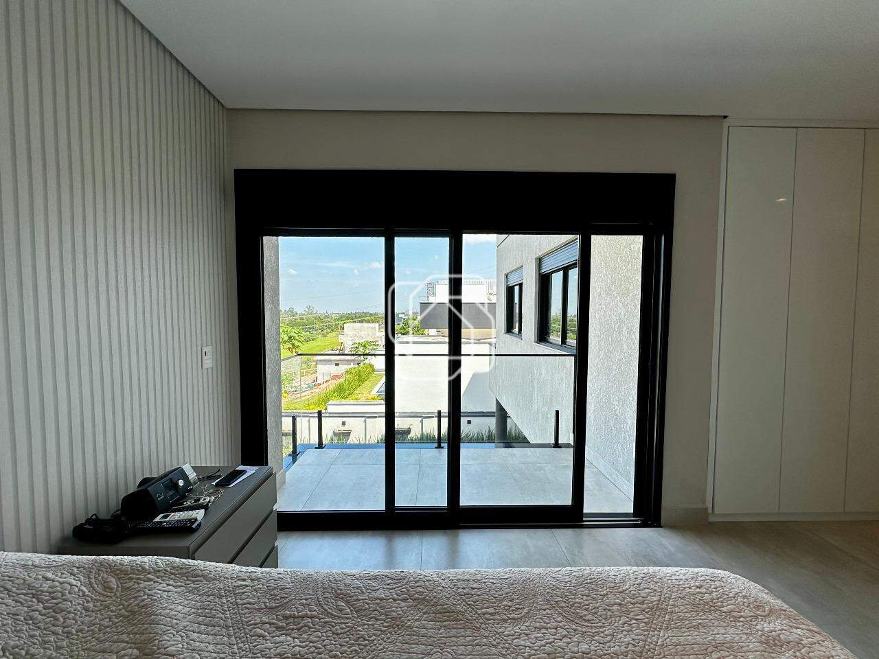 Casa de Condomínio à venda em Itu - SP - Condomínio Villas do Golfe: Varanda suíte