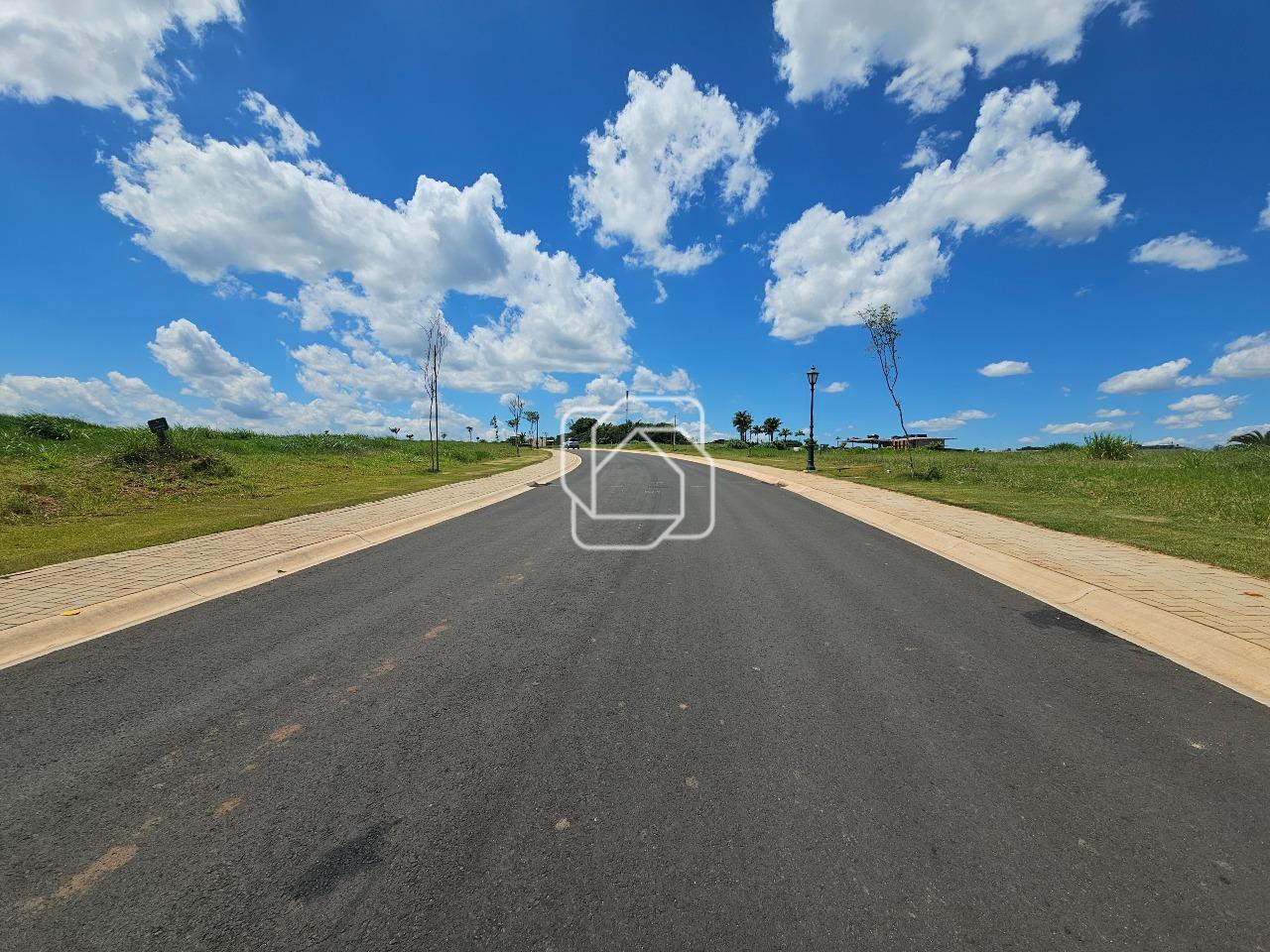 Terreno à venda em Itupeva - SP - Fazenda da Grama: Rua do terreno