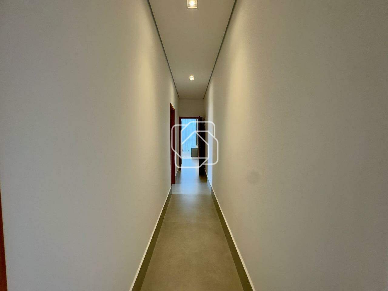 Casa de Condomínio à venda em Indaiatuba - SP - Jardim Residencial Dona Lucilla: Corredor- imagem ilustrativa