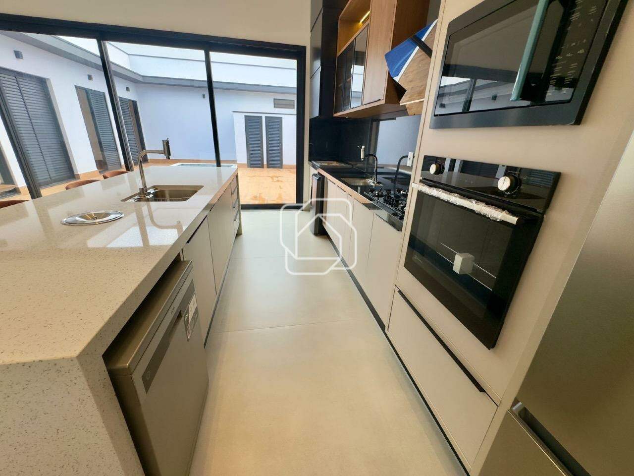 Casa de Condomínio à venda em Indaiatuba - SP - Jardim Residencial Dona Lucilla: Cozinha integrada- imagem ilustrativa
