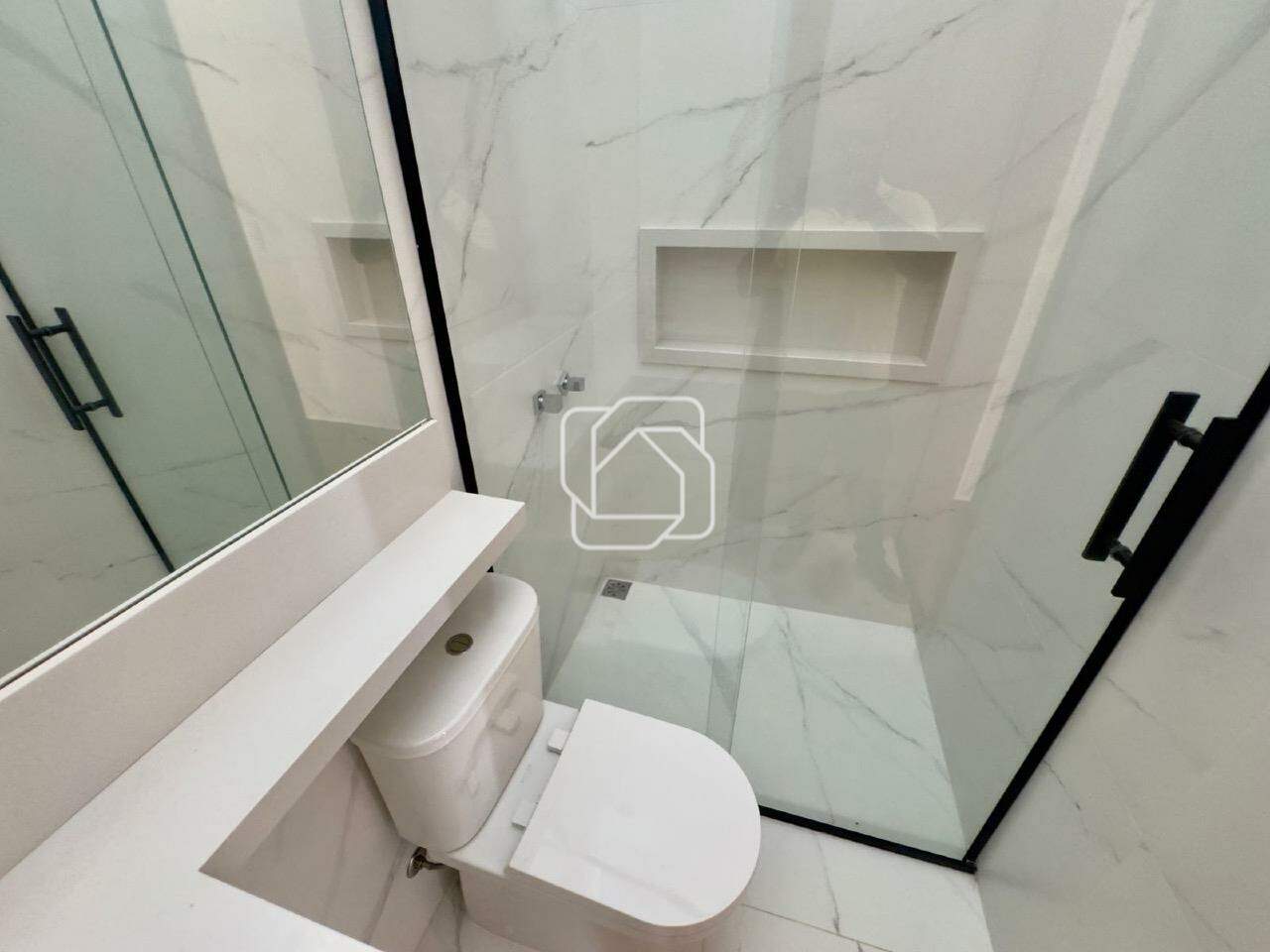 Casa de Condomínio à venda em Indaiatuba - SP - Jardim Residencial Dona Lucilla: Banheiro- imagem ilustrativa