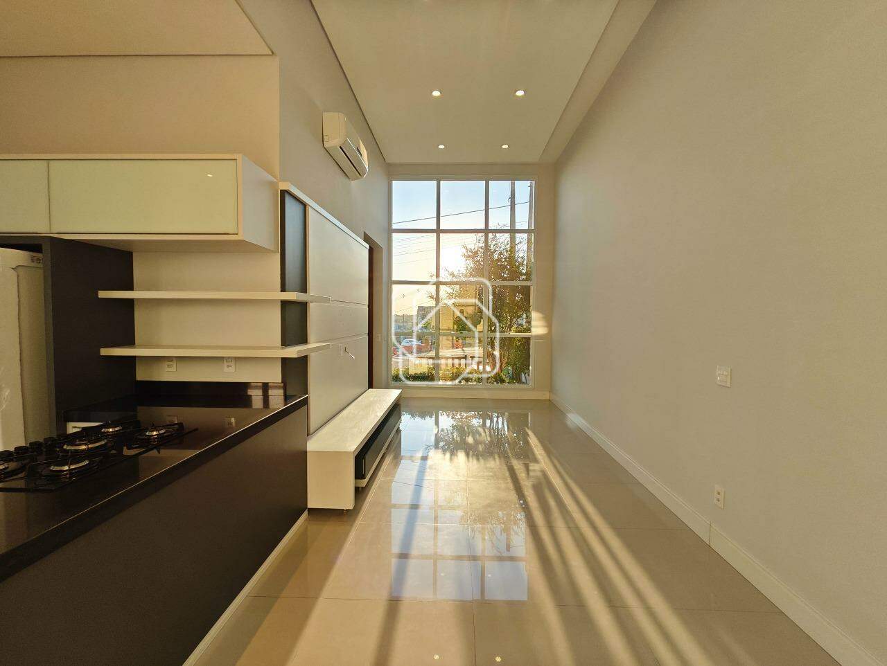 Casa de Condomínio à venda em Indaiatuba - SP - Jardim Residencial Viena: Ambientes integrados