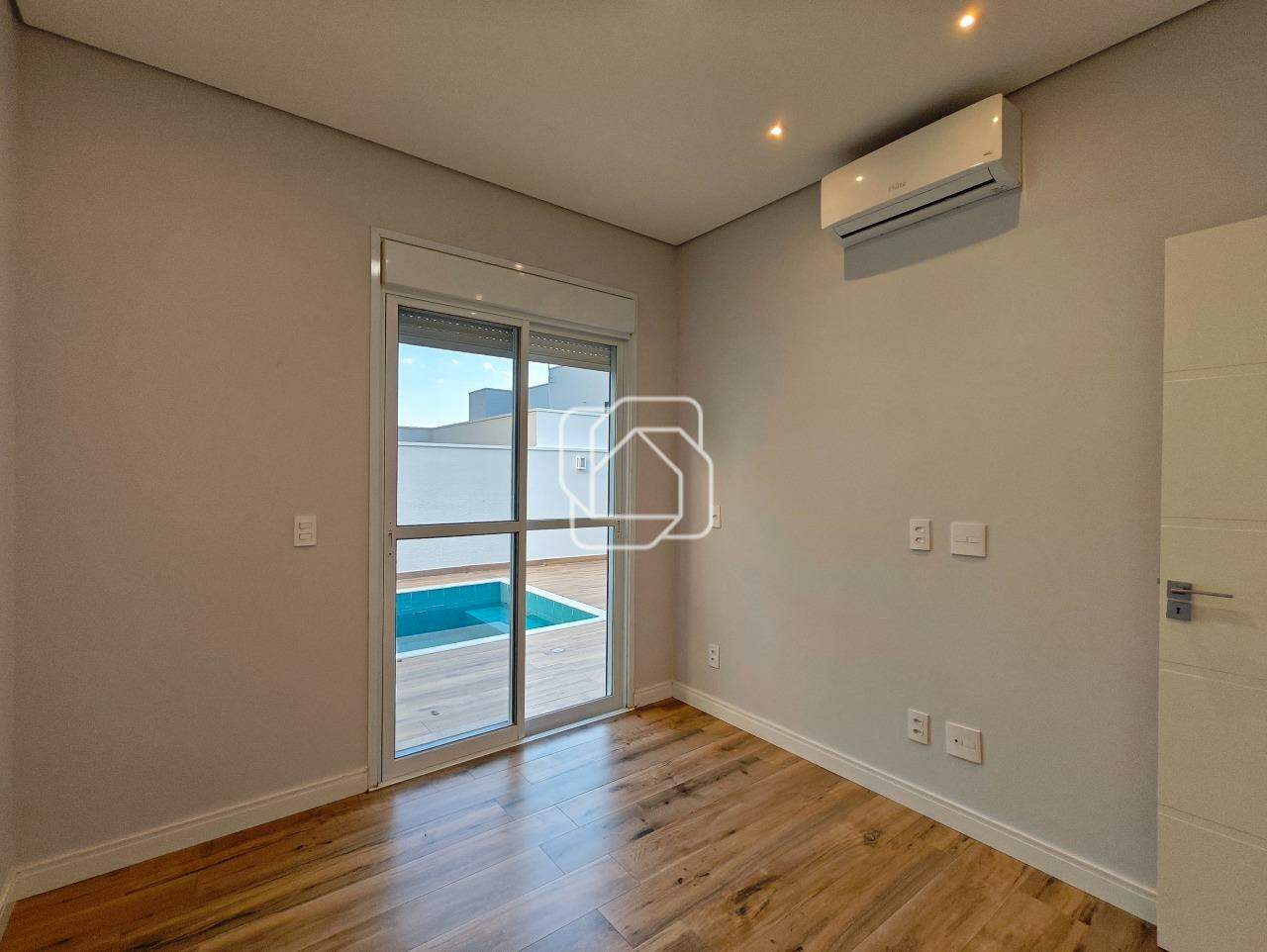 Casa de Condomínio à venda em Indaiatuba - SP - Jardim Residencial Viena: Dormitório