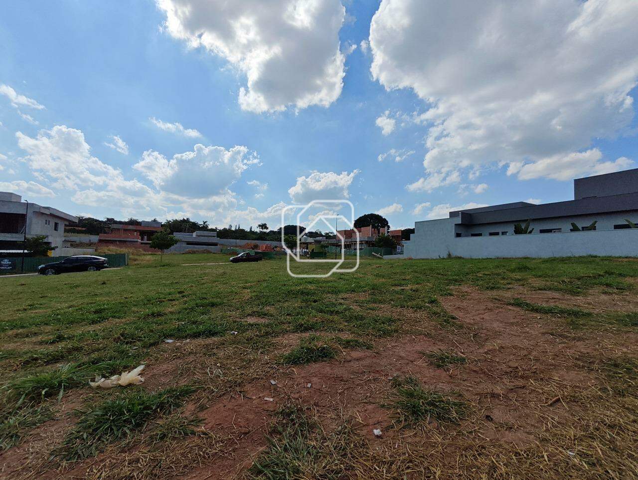 Terreno à venda em Indaiatuba - SP - Jardim Villa Sapezal: Visão geral do terreno