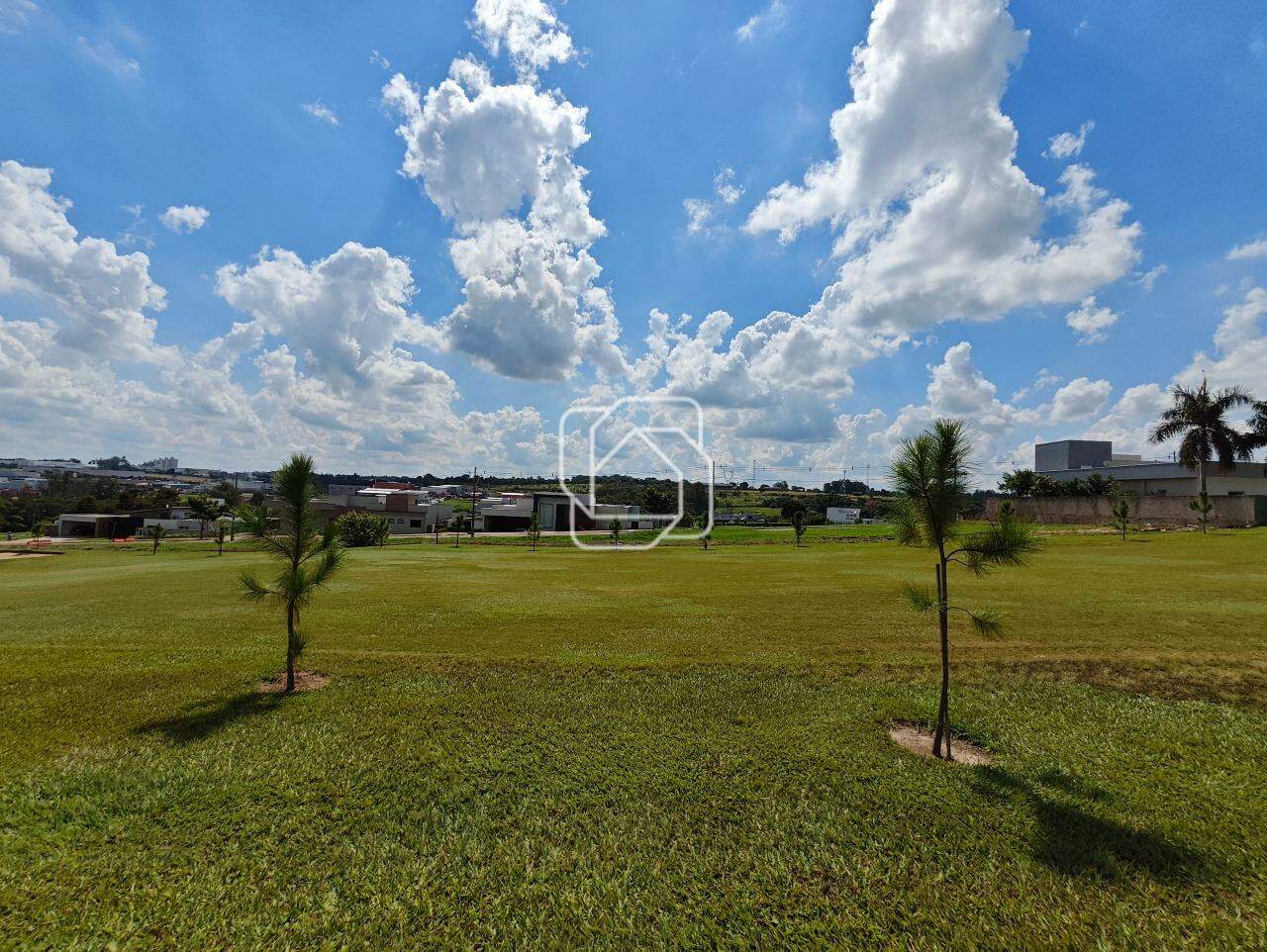 Terreno à venda em Indaiatuba - SP - Jardins do Golfe Residencial Indaiatuba: Visão geral do terreno