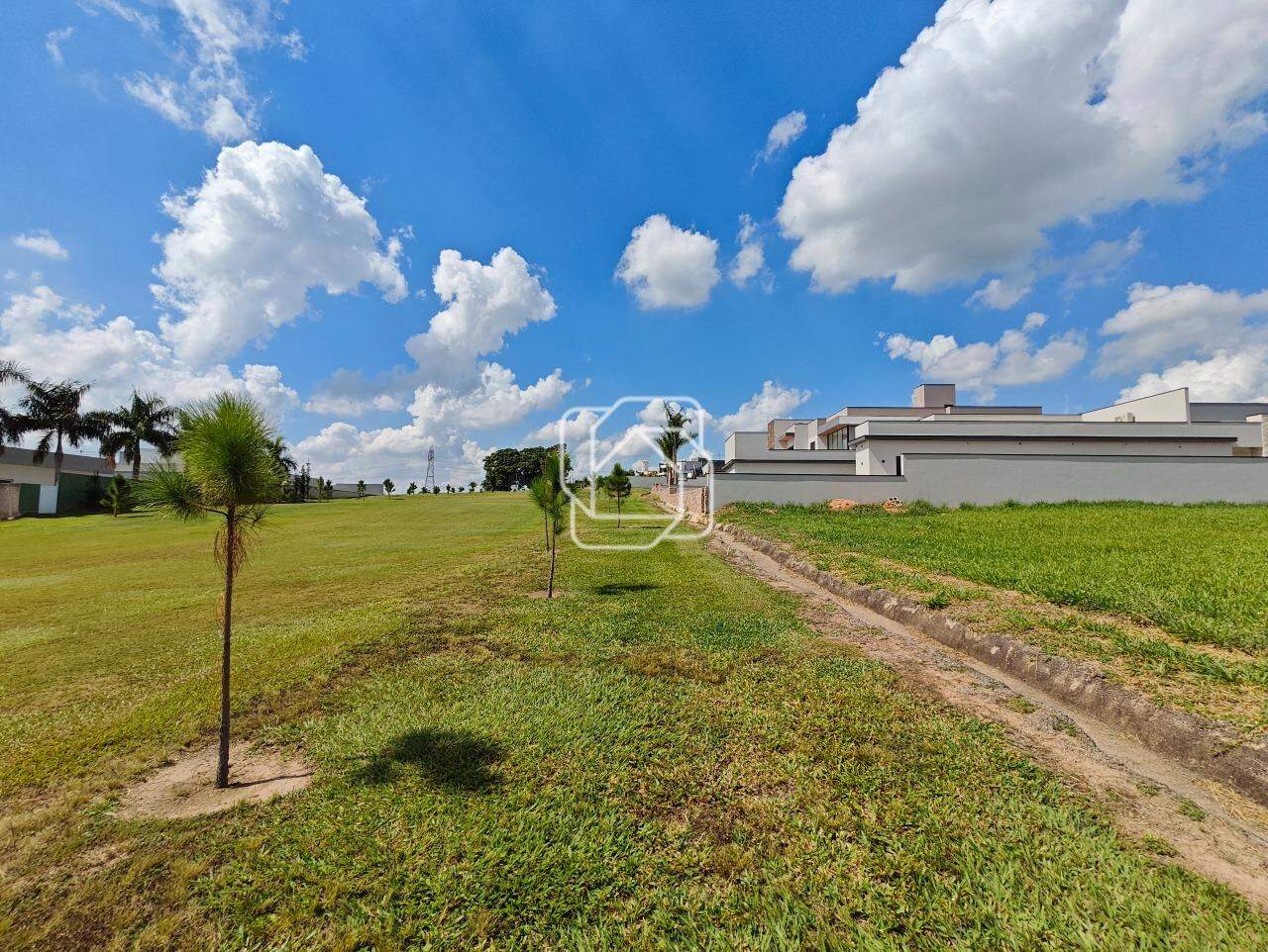 Terreno à venda em Indaiatuba - SP - Jardins do Golfe Residencial Indaiatuba: Visão geral do terreno