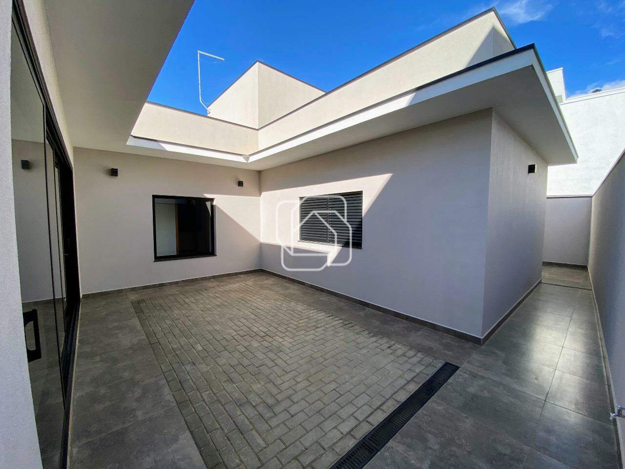 Casa de Condomínio à venda em Salto - SP - Residencial Lagos D’Icaraí: Quintal