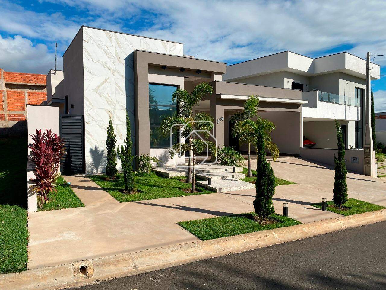 Casa de Condomínio à venda em Salto - SP - Residencial Lagos D’Icaraí: Fachada