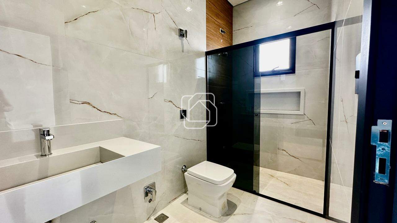 Casa de Condomínio à venda em Indaiatuba - SP - Jardim Residencial Dona Maria José: Banheiro