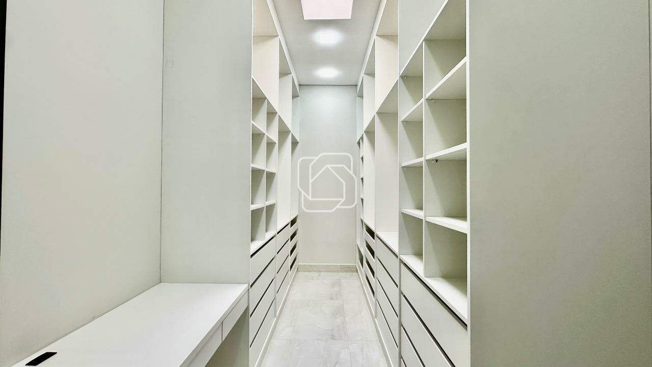 Casa de Condomínio à venda em Indaiatuba - SP - Jardim Residencial Dona Maria José: Closet