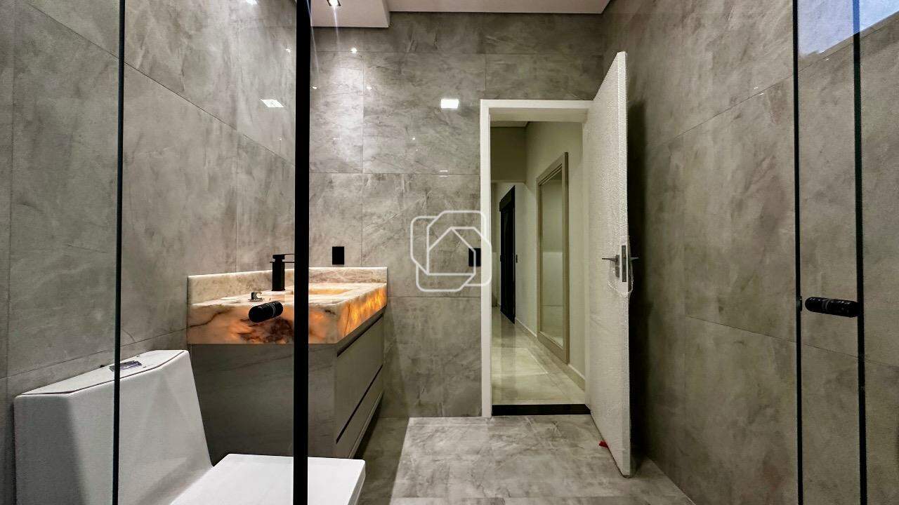 Casa de Condomínio à venda em Indaiatuba - SP - Jardim Residencial Dona Maria José: Banheiro