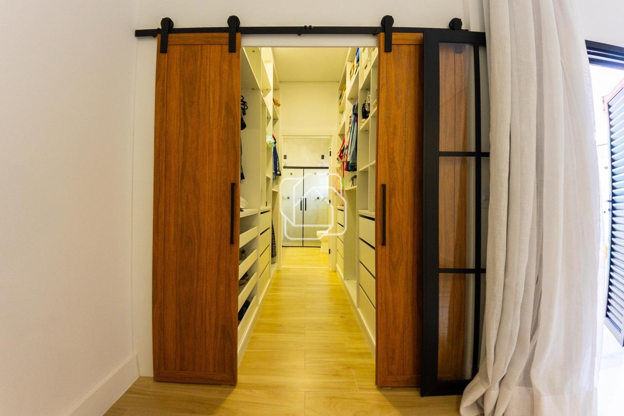 Casa de Condomínio à venda em Indaiatuba - SP - Jardim Residencial Dona Maria Cândida: Closet