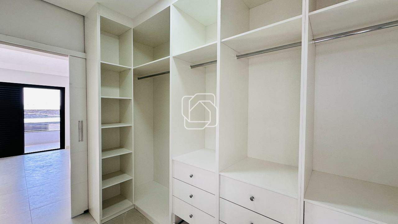 Casa de Condomínio à venda em Indaiatuba - SP - Helvetia Park: Closet