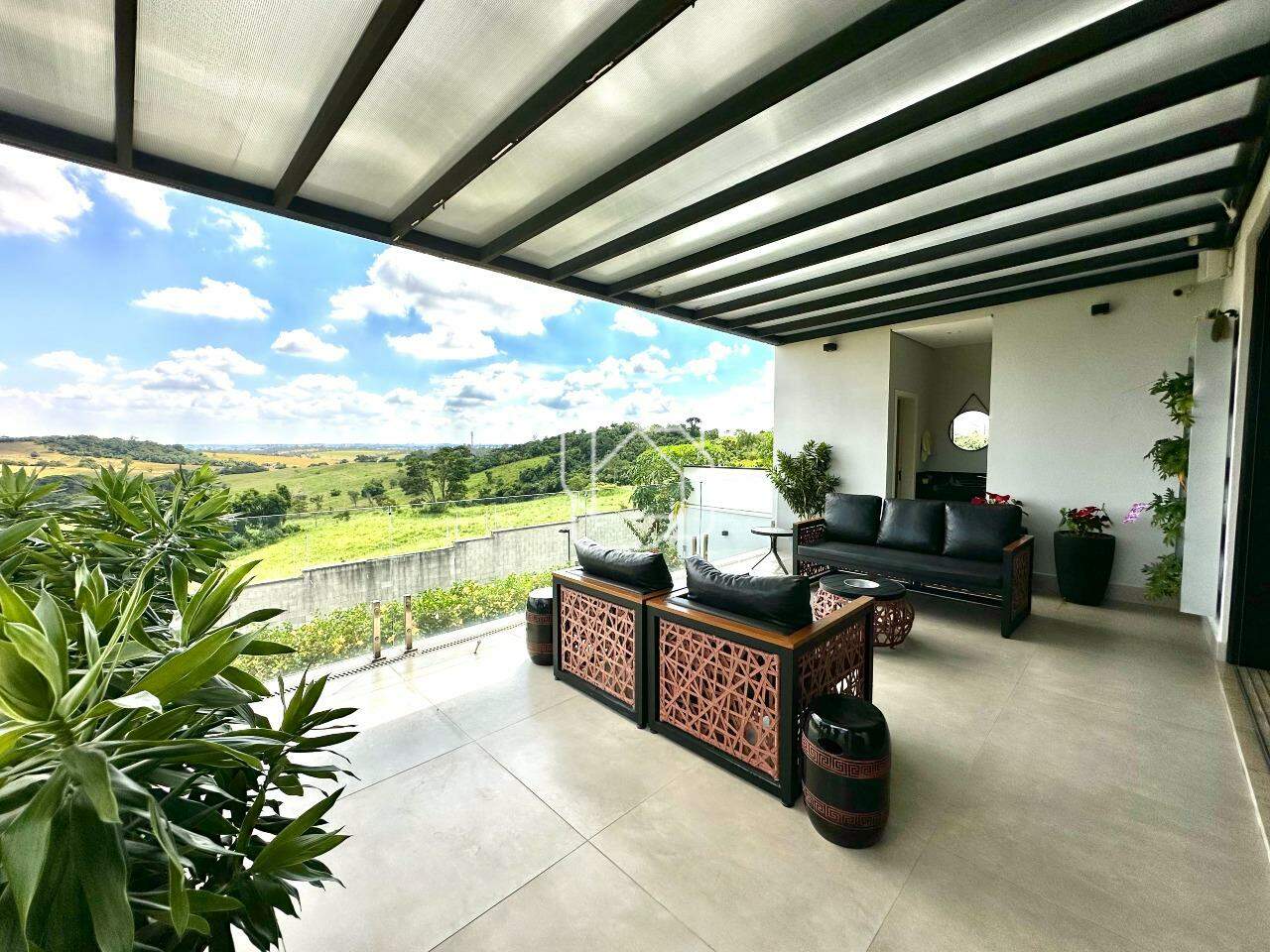 Casa de Condomínio à venda em Itu - SP - Residencial Saint Paul: Varanda