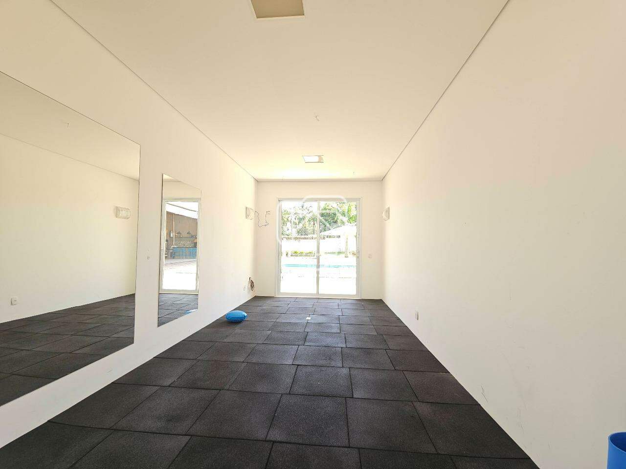 Casa de Condomínio à venda em Indaiatuba - SP - Recanto dos Pássaros: Academia