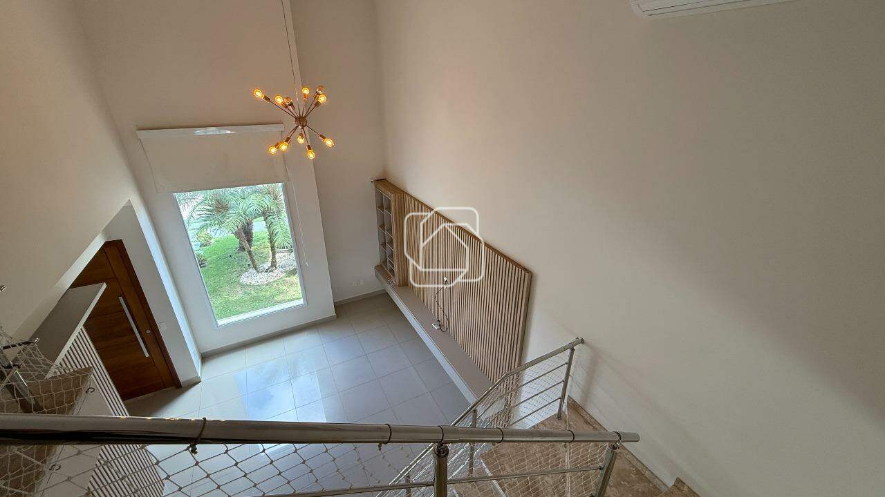 Casa de Condomínio à venda em Indaiatuba - SP - Jardim Residencial Alto de Itaici: Escadas