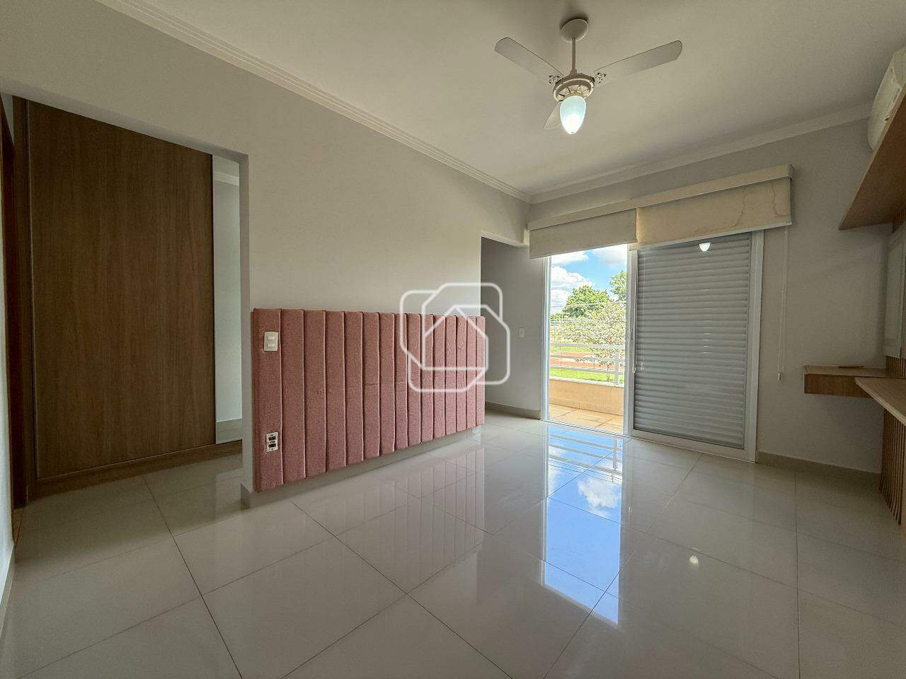 Casa de Condomínio à venda em Indaiatuba - SP - Jardim Residencial Alto de Itaici: Dormitório
