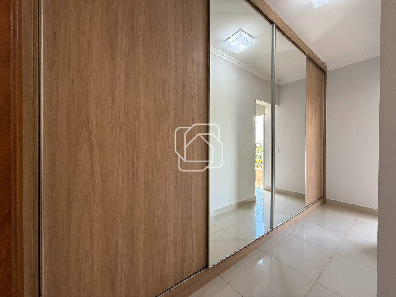 Casa de Condomínio à venda em Indaiatuba - SP - Jardim Residencial Alto de Itaici: Dormitório
