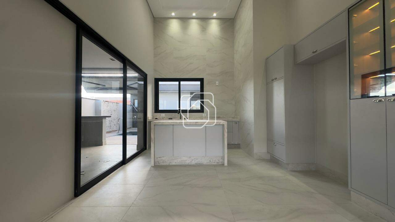 Casa de Condomínio à venda em Indaiatuba - SP - Jardim Residencial Dona Maria Cândida: Cozinha integrada