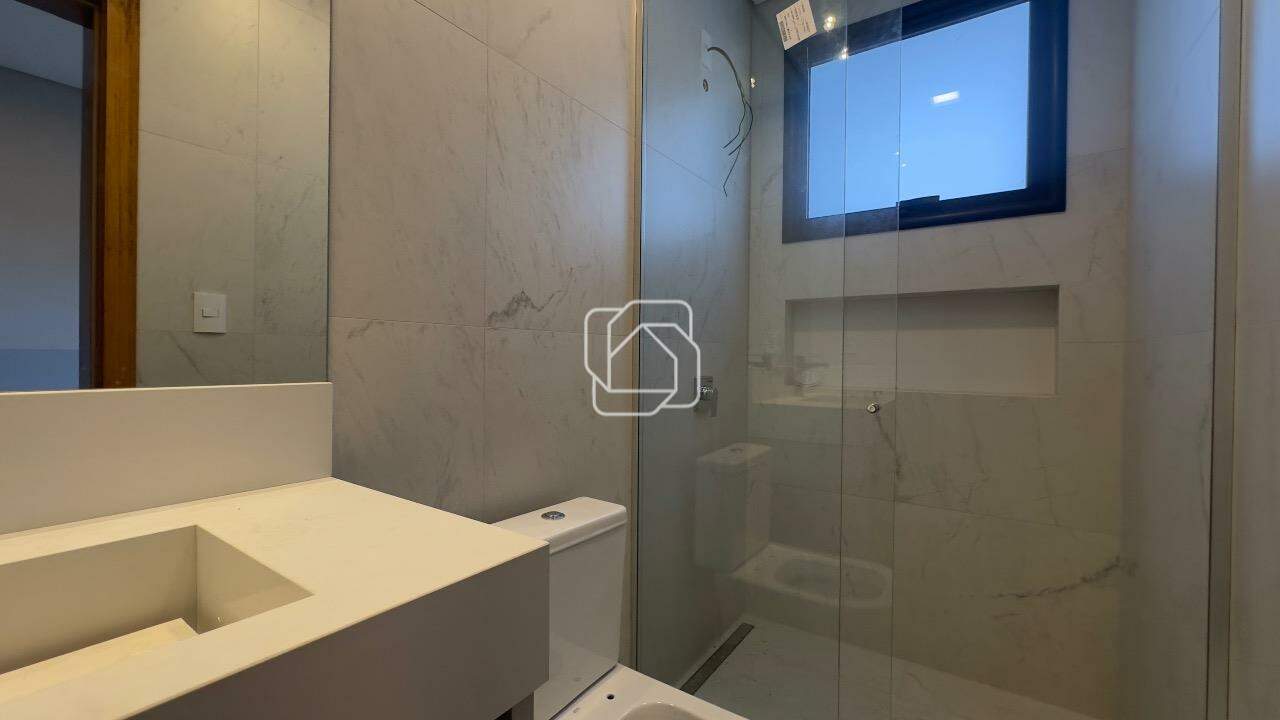 Casa de Condomínio à venda em Indaiatuba - SP - Jardim Residencial Dona Maria Cândida: Banheiro