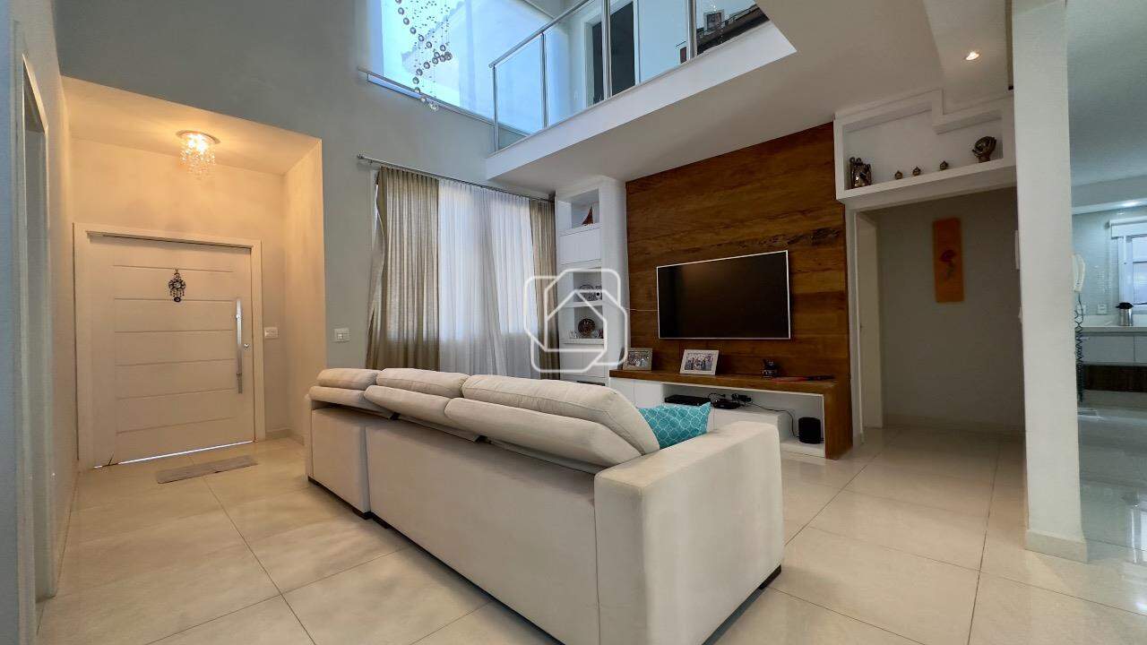Casa de Condomínio à venda em Indaiatuba - SP - Ville Coudert: Sala de estar