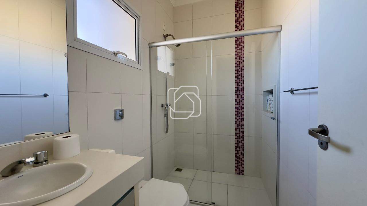 Casa de Condomínio à venda em Indaiatuba - SP - Ville Coudert: Banheiro