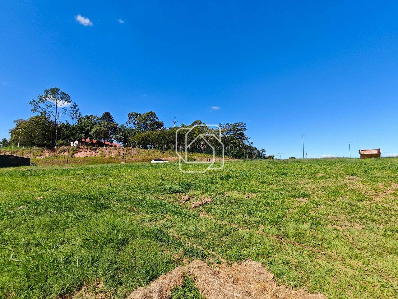 Terreno à venda em Indaiatuba - SP - Parque Villa dos Pinheiros: Visão geral do terreno