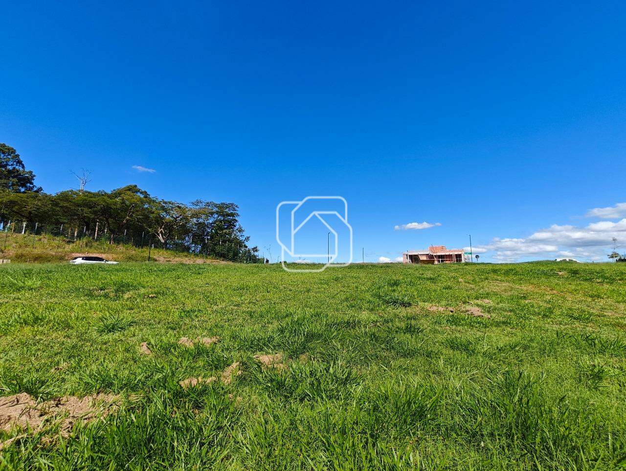 Terreno à venda em Indaiatuba - SP - Parque Villa dos Pinheiros: Visão geral do terreno