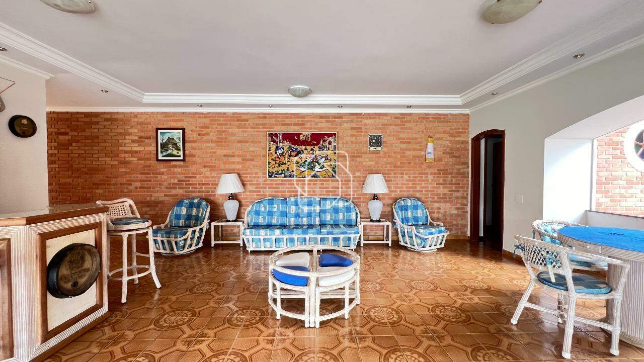Casa de Condomínio à venda em Indaiatuba - SP - Vale das Laranjeiras: Sala de estar