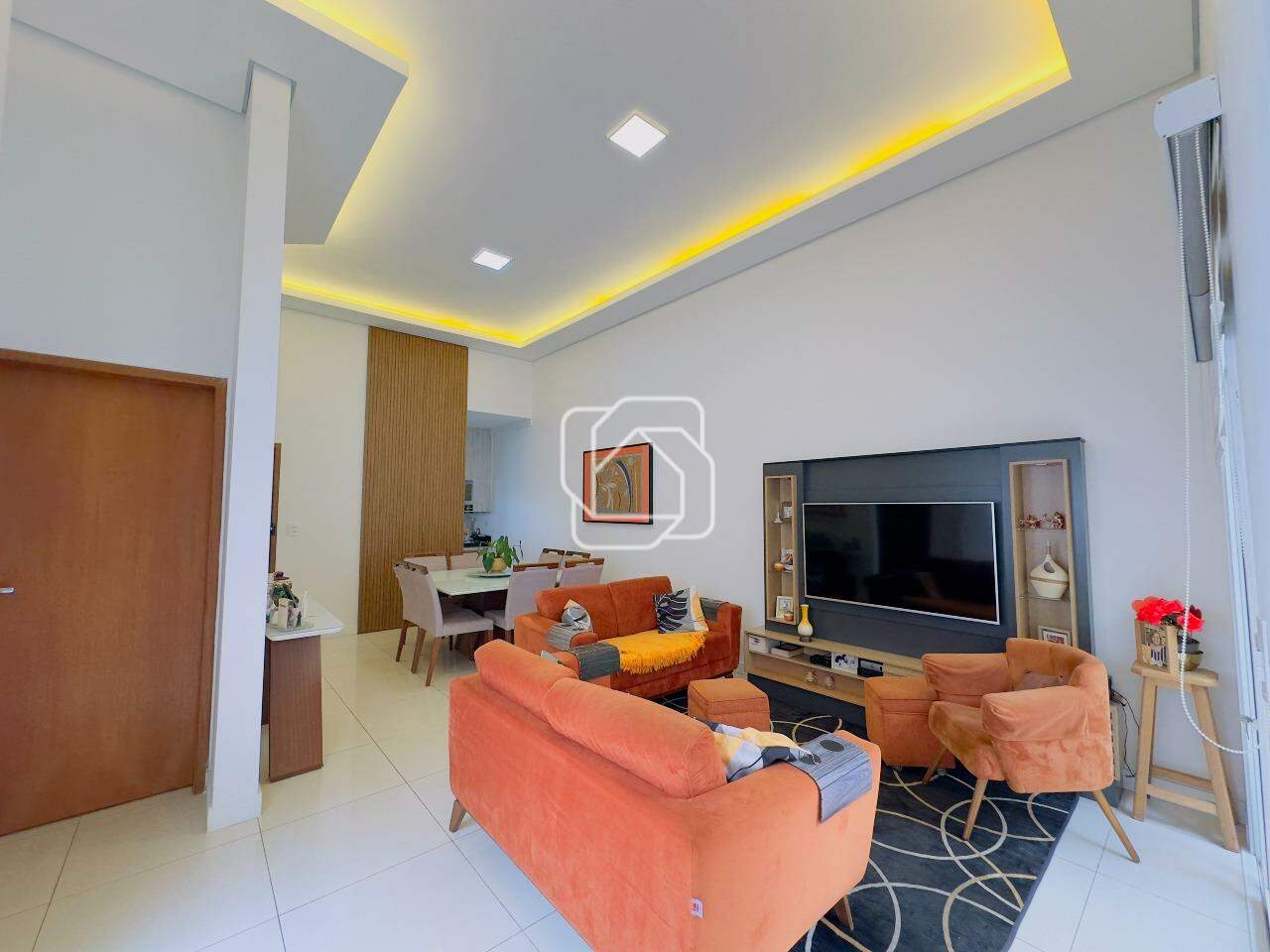 Casa de Condomínio à venda em Salto - SP - Village Moutonnée: Sala de TV
