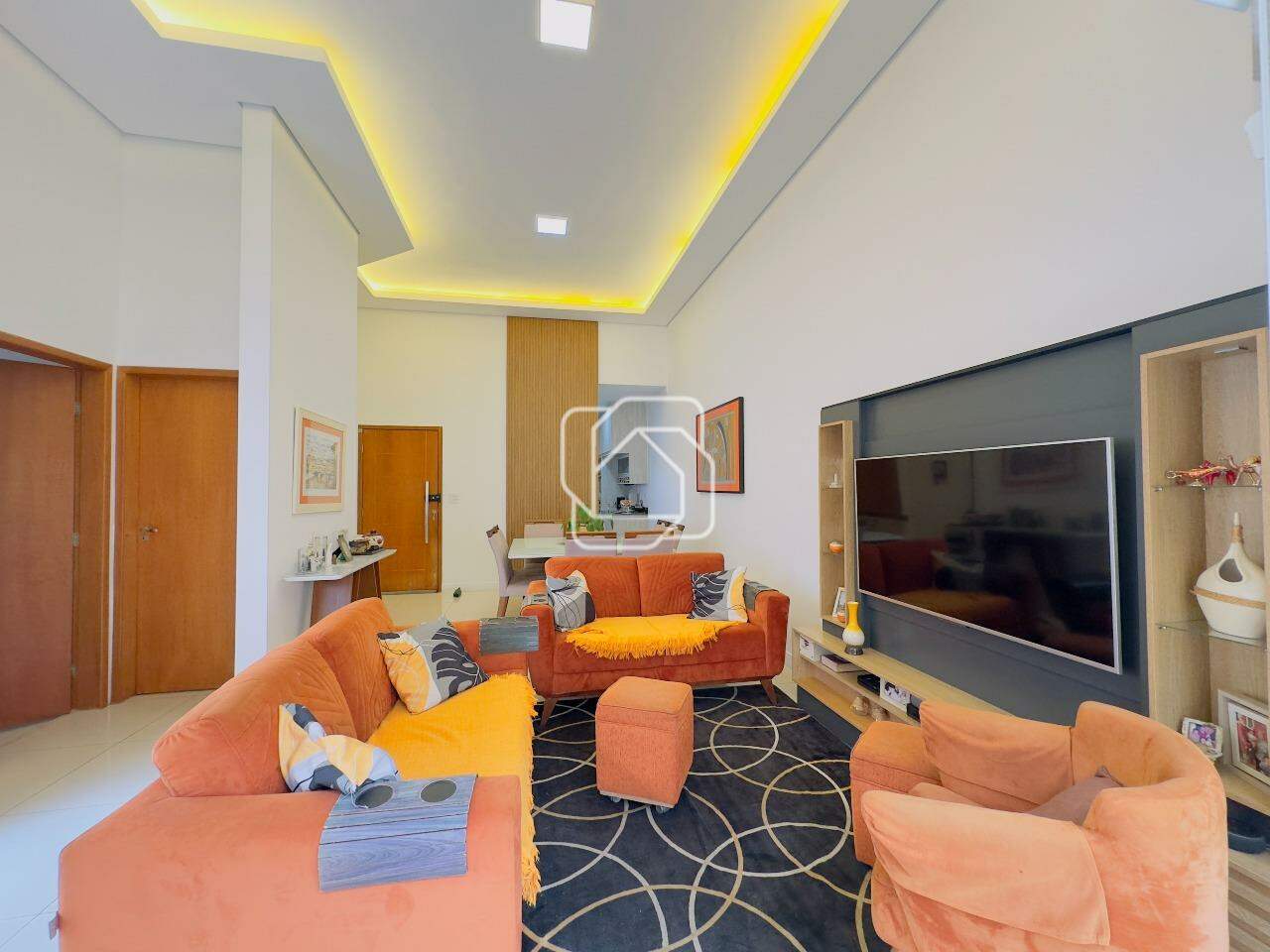 Casa de Condomínio à venda em Salto - SP - Village Moutonnée: Sala de TV