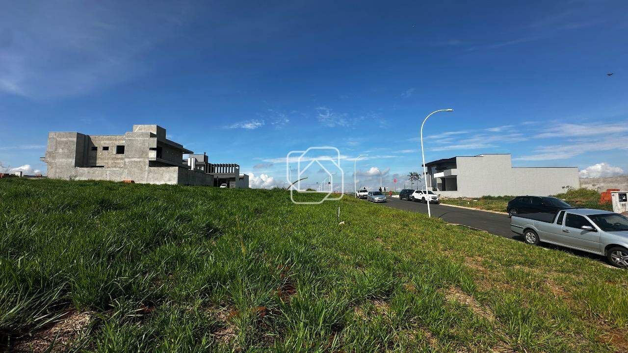 Terreno à venda em Indaiatuba - SP - Jardim Residencial Dona Maria Cândida: Visão geral do terreno