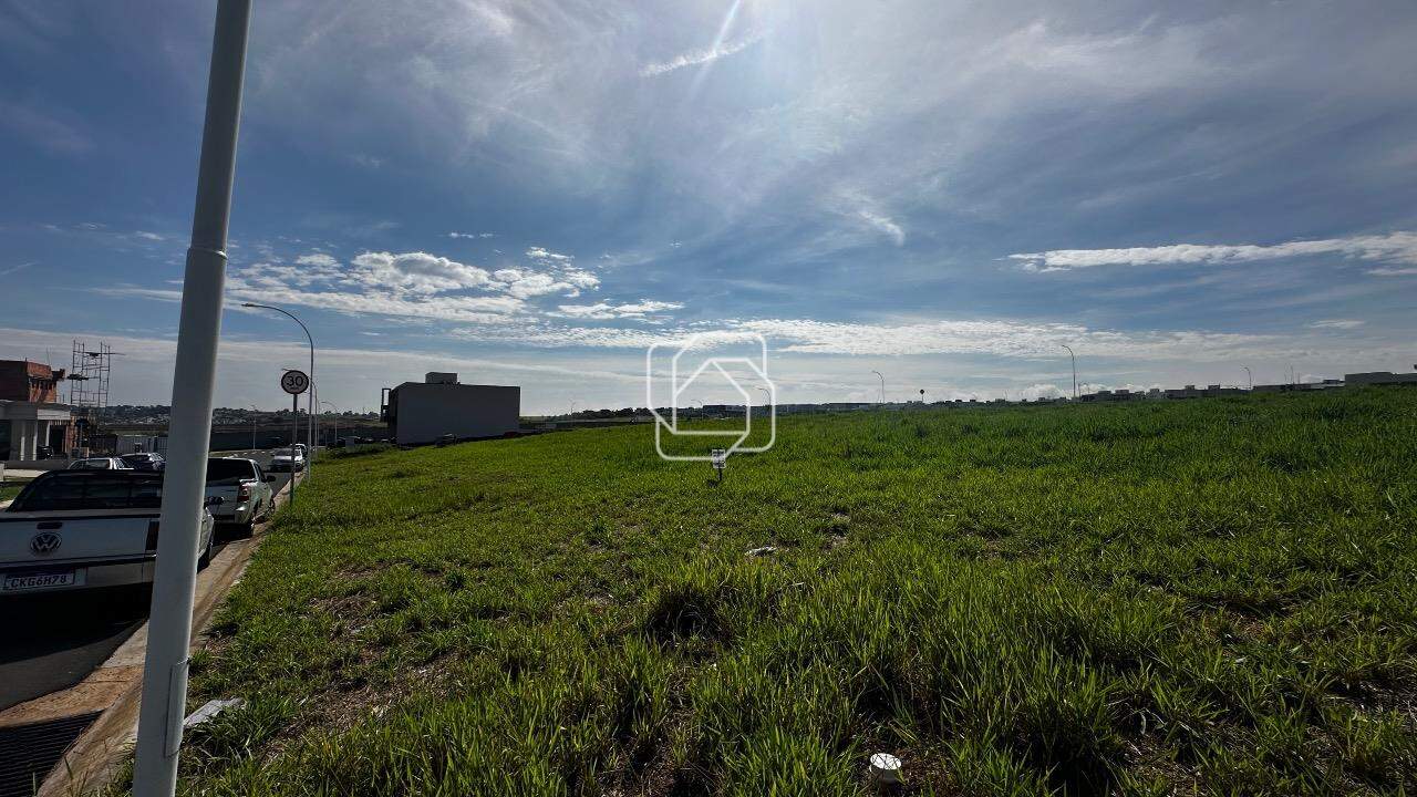 Terreno à venda em Indaiatuba - SP - Jardim Residencial Dona Maria Cândida: Visão geral do terreno