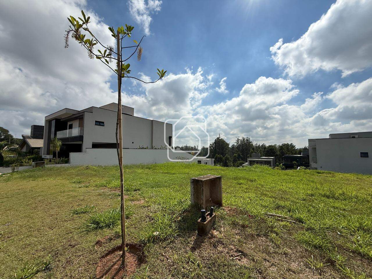 Terreno à venda em Indaiatuba - SP - Parque Villa dos Pinheiros: Visão geral do terreno